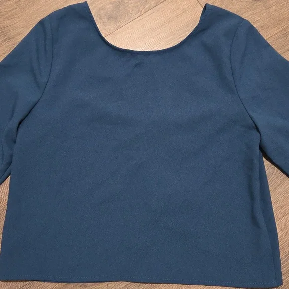 Vetta Getaway Capsule Convertible Tie Top - Picture 10 of 10